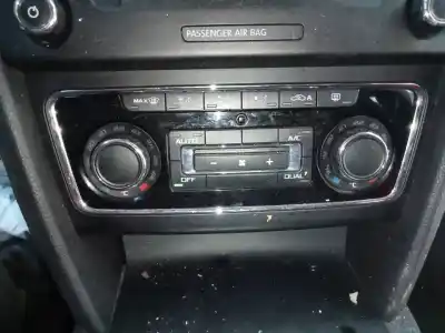 Second-hand car spare part climate control for skoda superb combi (3t5) ambition oem iam references 
