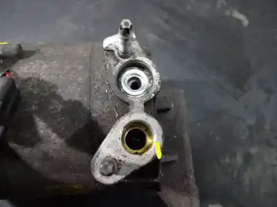 Peça sobressalente para automóvel em segunda mão compressor de ar condicionado a/a a/c por ford transit mod. 2000 bus ft 300 2.0 tourneo referências oem iam bk2119d629ad p3-b2-3-2 