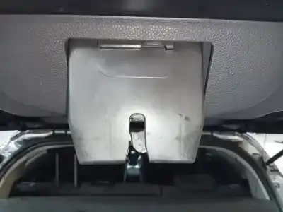 Автозапчасти б/у ЗАМОК БАГАЖНИКА/ВОРОТ за FORD FIESTA (CCN)  ссылки OEM IAM   