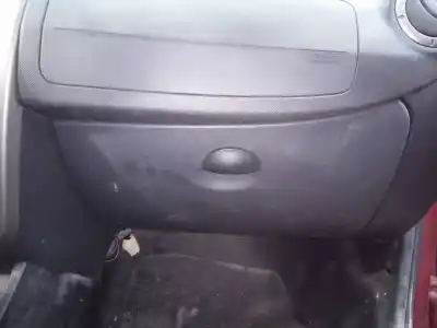 Peça sobressalente para automóvel em segunda mão porta luvas por dacia sandero laureate referências oem iam 