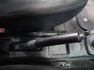 Автозапчастина б/у ВАЖІЛЬ РУЧНОГО ГАЛЬМА для DACIA SANDERO  Посилання на OEM IAM   
