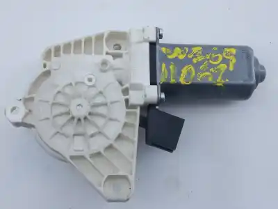 Pezzo di ricambio per auto di seconda mano Motore Alzacristalli Anteriore Destro per MERCEDES-BENZ CLASE A (W169) A 180 (169.032 169.332) Riferimenti OEM IAM A1698201542 E1-A2-4-1 996145101
