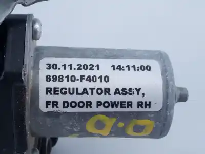 Автозапчастина б/у регулятор переднього правого скла для toyota c-hr (_x1_) 1.8 hybrid (zyx10_ zyx11_) посилання на oem iam 69810f4010  85710f4010