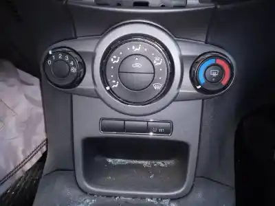 Peça sobressalente para automóvel em segunda mão COMANDO DE SOFAGEM (CHAUFFAGE / AR CONDICIONADO)  por FORD FIESTA (CCN)  Referências OEM IAM   