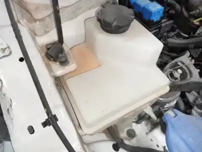 Second-hand car spare part coolant expansion tank for hyundai i30 (gd) trend oem iam references 