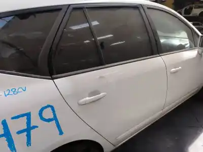 Автозапчастина б/у двері задні праві для kia carens (un) active посилання на oem iam   