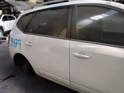 Автозапчастина б/у двері задні праві для kia carens (un) active посилання на oem iam   
