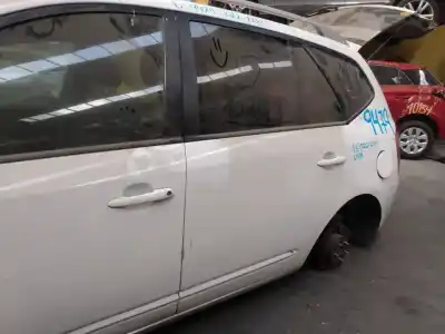 Автозапчастина б/у двері задні ліві для kia carens (un) active посилання на oem iam   