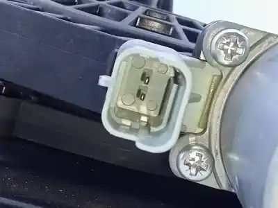 Автозапчастина б/у регулятор переднього правого скла для nissan pulsar (c13) acenta посилання на oem iam 807003zl0b e2-a4-53-2 140526c22008100