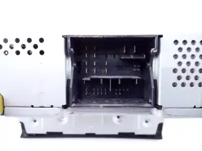 Second-hand car spare part audio system / radio cd for skoda rapid active oem iam references 5ja035871 e2-a1-10-7 