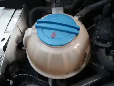 Peça sobressalente para automóvel em segunda mão depósito de expansão por skoda rapid active referências oem iam 