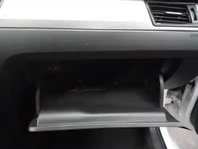 Peça sobressalente para automóvel em segunda mão porta luvas por skoda rapid active referências oem iam   