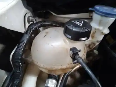 Peça sobressalente para automóvel em segunda mão depósito de expansão por citroen c3 live referências oem iam 