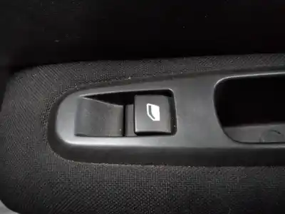 Peça sobressalente para automóvel em segunda mão botão / interruptor elevador vidro traseiro direito por citroen c3 live referências oem iam 
