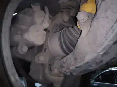 Автозапчасти б/у передняя левая кулачка за mitsubishi montero (v60/v70) 3.2 di-d avance ссылки oem iam 