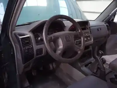 Second-hand car spare part dashboard for mitsubishi montero (v60/v70) 3.2 di-d all-four oem iam references   
