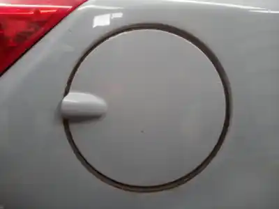 Pezzo di ricambio per auto di seconda mano tappo esterno del carburante per opel corsa d cosmo riferimenti oem iam 