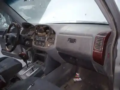 Автозапчасти б/у панель приборов за mitsubishi montero (v60/v70) 3.2 di-d all-four ссылки oem iam   