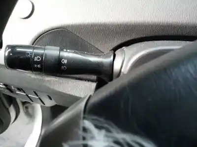 Pièce détachée automobile d'occasion commande de clignotants pour toyota prius (nhw30) plug-in hybrid advance références oem iam 