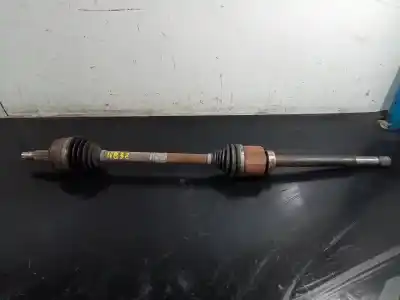 Автозапчастина б/у передня права трансмісія для RENAULT MASTER KASTEN L1H1 Ka 2.8t Посилання на OEM IAM 391002176R P1-B6-14 