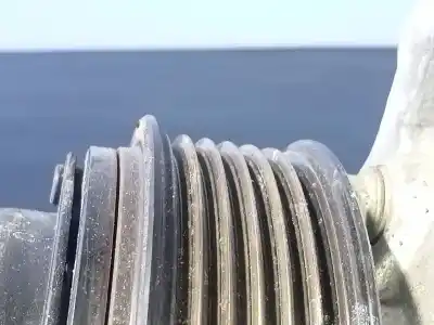 Peça sobressalente para automóvel em segunda mão compressor de ar condicionado a/a a/c por mercedes clase c (w205) lim. c 220 cdi bluetec (205.004) referências oem iam a0008303902 p3-a1-33-2 09709106763