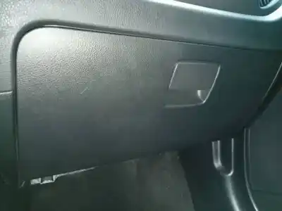 Second-hand car spare part glove compartment for kia sportage drive 4x2 oem iam references 