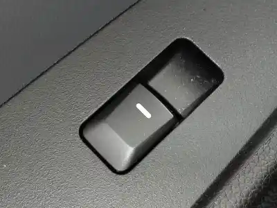 Second-hand car spare part rear left power window switch for kia sportage drive 4x2 oem iam references 