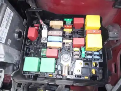 Pezzo di ricambio per auto di seconda mano  per PEUGEOT 208  Riferimenti OEM IAM   