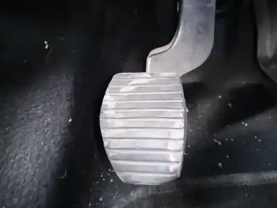 Pezzo di ricambio per auto di seconda mano pedale della frizione per peugeot 208 active riferimenti oem iam 