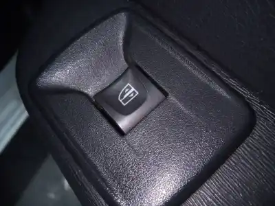 Pezzo di ricambio per auto di seconda mano comando alzacristalli posteriori destro per dacia lodgy stepway riferimenti oem iam 