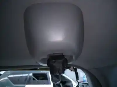 Автозапчасти б/у центральный задний ремень безопасности за KIA SORENTO I (JC) 2.5 CRDi ссылки OEM IAM   