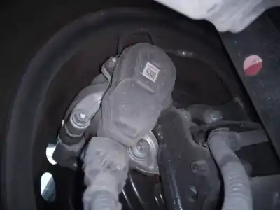 Peça sobressalente para automóvel em segunda mão pinça de travão traseira esquerda por renault zoe bose referências oem iam 