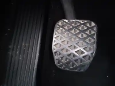 Peça sobressalente para automóvel em segunda mão pedal da embreagem por bmw serie 1 berlina (e81/e87) 118d referências oem iam 