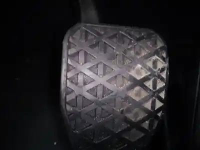 Peça sobressalente para automóvel em segunda mão pedal de travão por bmw serie 1 berlina (e81/e87) 118d referências oem iam 