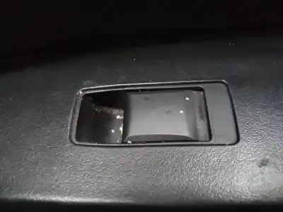 Peça sobressalente para automóvel em segunda mão botão / interruptor elevador vidro traseiro direito por chrysler jeep compass limited referências oem iam 
