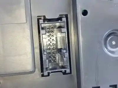 Peça sobressalente para automóvel em segunda mão quadrante por bmw serie 3 berlina (e90) 318d referências oem iam 698348701 e3-a2-29-3 102535044