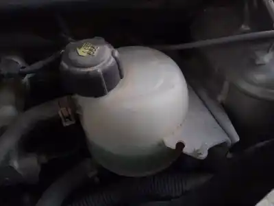 Peça sobressalente para automóvel em segunda mão depósito de expansão por dacia duster ambiance 4x2 referências oem iam 