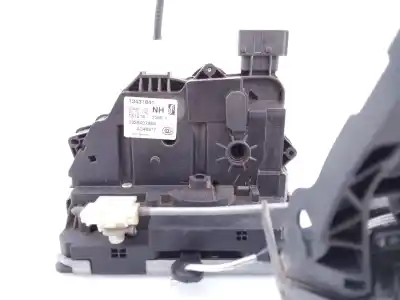 Second-hand car spare part left front door lock for opel corsa e selective oem iam references 13431841 e2-b6-60-1 0325407955