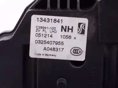 Second-hand car spare part left front door lock for opel corsa e selective oem iam references 13431841 e2-b6-60-1 0325407955