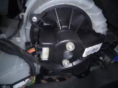Автозапчасти б/у нагревательный вентилятор за OPEL CORSA E Selective ссылки OEM IAM 13335075  