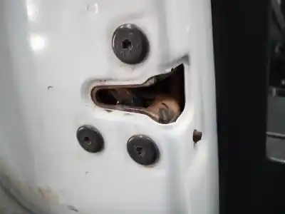 Peça sobressalente para automóvel em segunda mão fechadura da porta traseira esquerda por dacia sandero stepway referências oem iam 