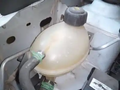 Peça sobressalente para automóvel em segunda mão depósito de expansão por dacia sandero stepway referências oem iam 