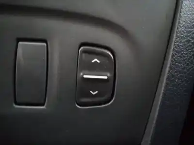 Peça sobressalente para automóvel em segunda mão botão / interruptor elevador vidro dianteiro direito por dacia sandero stepway referências oem iam 