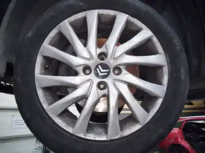 Pièce détachée automobile d'occasion jante pour citroen c4 picasso exclusive références oem iam 215/50/17  