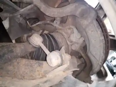 Second-hand car spare part front left knuckle for mitsubishi montero (v60/v70) 3.2 di-d avance oem iam references 