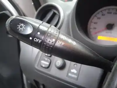 Peça sobressalente para automóvel em segunda mão comutador de piscas  por toyota rav 4 (a2) 2.0 d-4d executive 4x4 (2003->) referências oem iam 