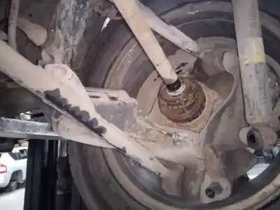 Peça sobressalente para automóvel em segunda mão manga de eixo traseira direita por toyota rav 4 (a2) 2.0 d-4d executive 4x4 (2003->) referências oem iam 