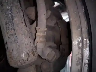 Peça sobressalente para automóvel em segunda mão pinça de travão traseira direita por toyota rav 4 (a2) 2.0 d-4d executive 4x4 (2003->) referências oem iam 