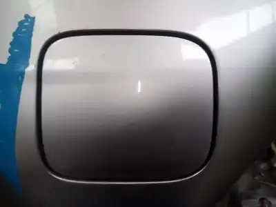 Peça sobressalente para automóvel em segunda mão tampa de combustível externa por toyota rav 4 (a2) 2.0 d-4d executive 4x4 (2003->) referências oem iam 