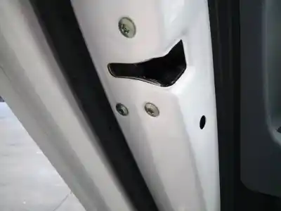 Pezzo di ricambio per auto di seconda mano serratura porta posteriore sinistra per hyundai i20 trend blue riferimenti oem iam 